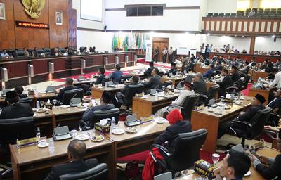 Kesepakatan Gubernur Aceh dan DPR Aceh Terhadap Delapan qanun Aceh