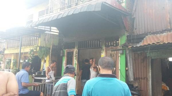 Rumah Berlantai Dua di Pekan Labuhan Terbakar, 3 Penghuni Terluka