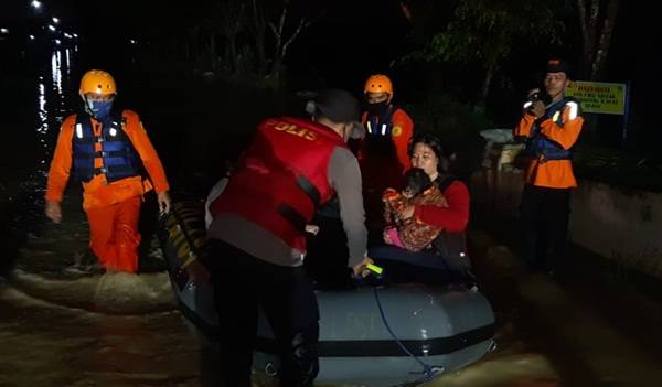 Komplek De Flamboyan Kembali Terendam Banjir