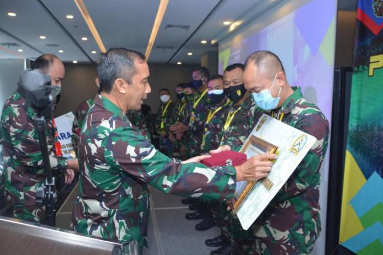 Kadispenad Pimpin Rapat Evaluasi Bidang Penerangan TNI AD 2020