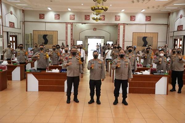 Kapolda Sumut Dampingi Kabaharkam Polri laksanakan Supervisi di Mapolda Sumut