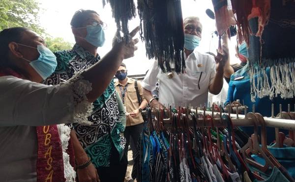 Menteri Sandiaga Fokus Benahi Produk Ekraf di Tengah Pandemik COVID-19