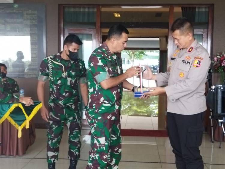 Dalam Rangka Kolaborasi Pendidikan dengan Secapa TNI AD, Kasetukpa Lemdiklat Polri Lakukan Kunker