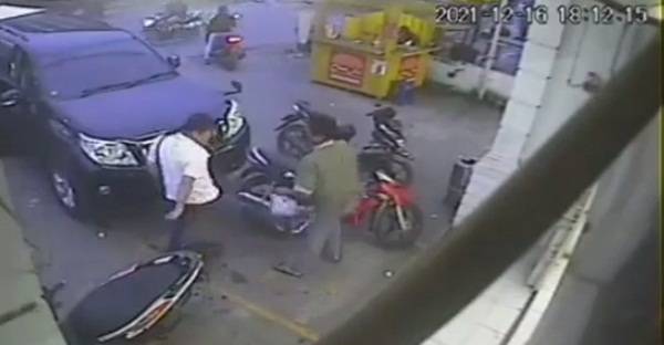Viral Video Pengendara Mobil Aniaya Seorang Pengendara Motor, Ini Kata Polisi