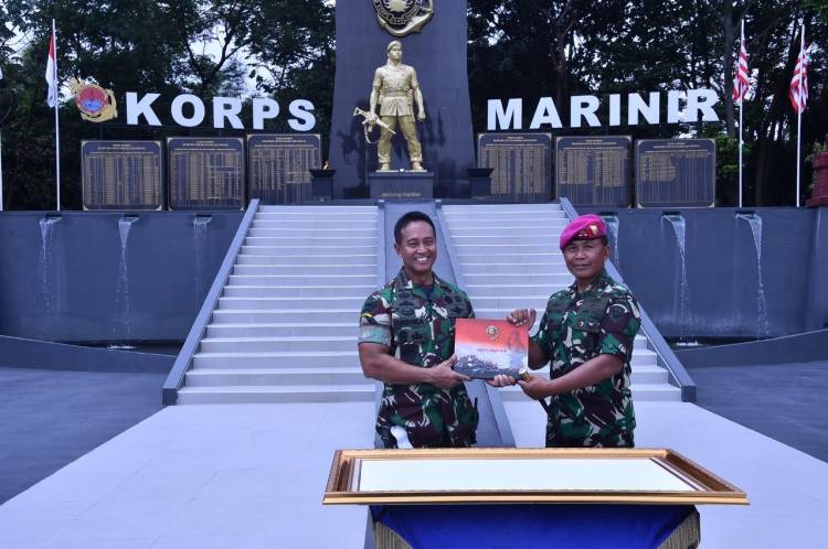 Jenderal TNI Andika Perkasa Laksanakan Kunker Ke Ksatrian Hartono Marinir