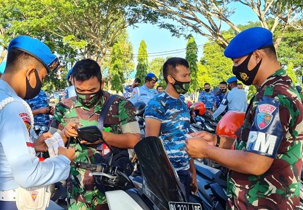 POMAU Lanud SIM Laksanakan Penertiban Kelengkapan Surat  Kendaraan Dalam Rangka  Nataru