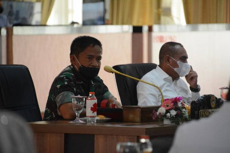 Pangdam I/BB Bersama Forkopimda Sumut Akselerasikan Target Vaksinasi Nasional