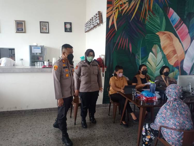 Percepatan Vaksinasi | Polsek Medan Baru Suntik 152 Warga Dosis I