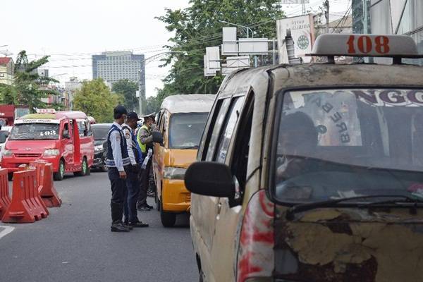 Ini Strategi Bobby Tingkatkan Kualitas Pelayanan Angkot di Medan