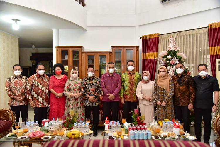 Rayakan Natal 2021, Gubsu Silaturahmi ke Sejumlah Kediaman Forkopimda Sumut