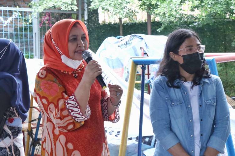 Nawal Lubis Hadiri Perayaan Natal Yayasan Kasih Tulus