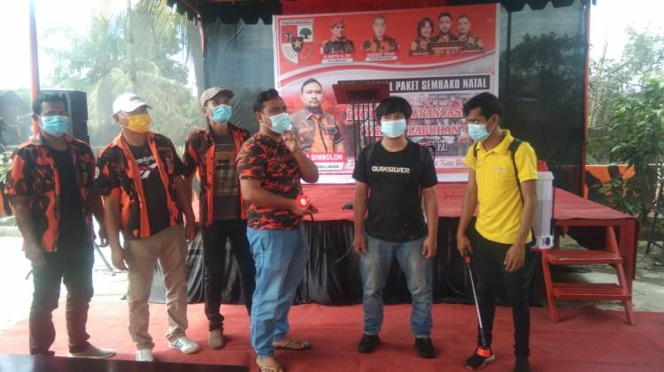 Untuk Memutus Matarantai Covid-19 PAC Medan Labuhan Melakukan Penyemprotan Rumah Ibadah