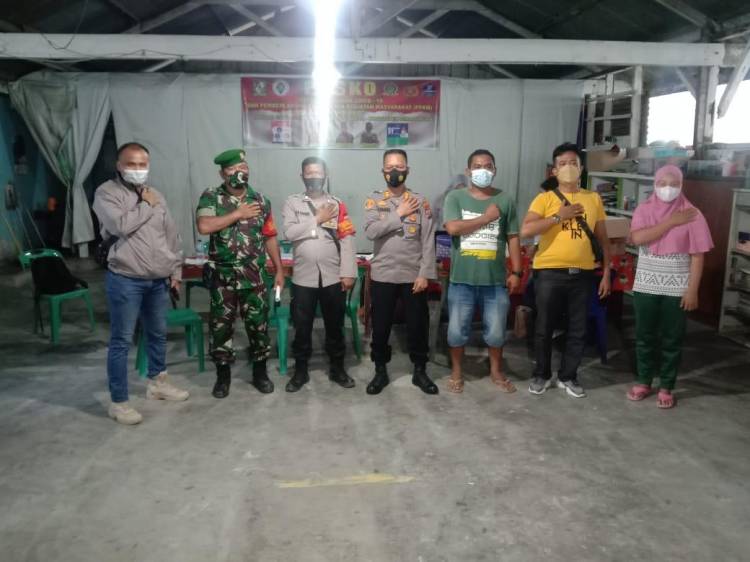 Kapolsek Bangun Bersama Bhabinkamtibmas Monitoring Vaksinasi