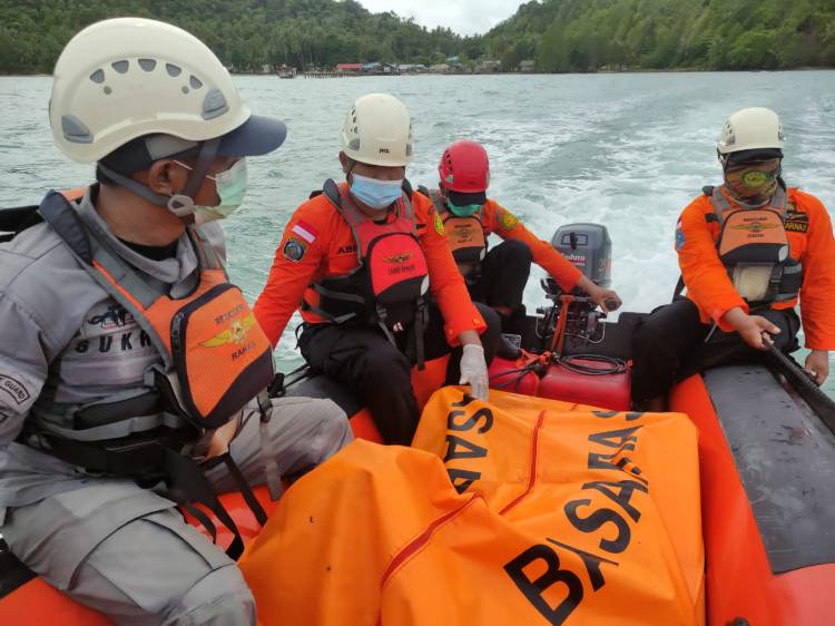 Bakamla RI Evakuasi Korban Hilang Saat Mancing di Perairan Pemangkat