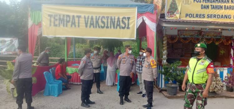 Kapolres Sergai lakukan kunjungan ke pos pam OPS lilin Toba 2021 di wilkum Sergai