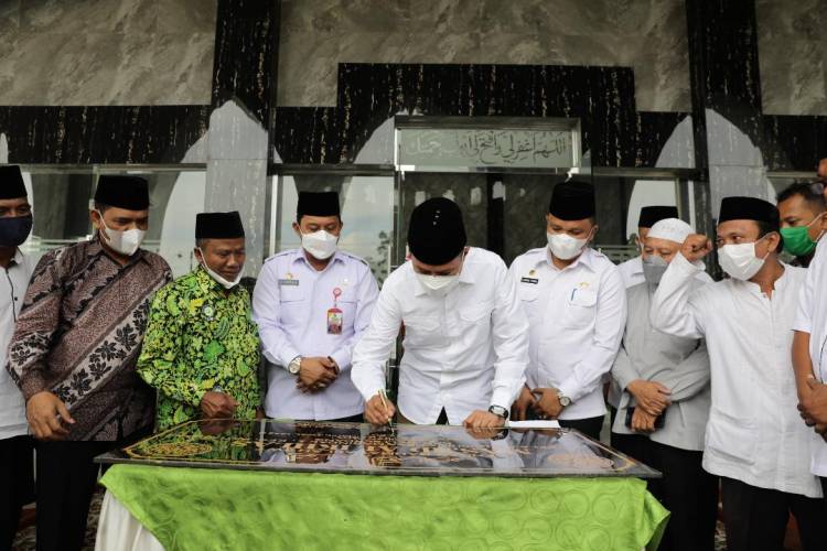 Musa Rajekshah Hadiri Peresmian Masjid Al Ikhlas, Wagubsu : Semoga Barokah