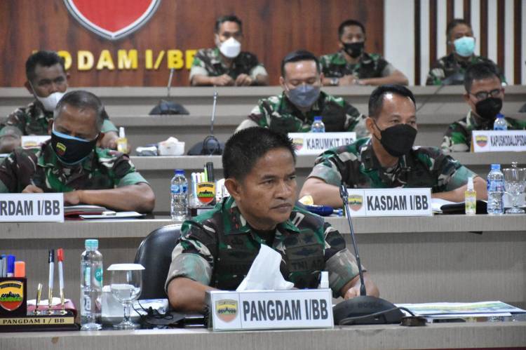 Melalui Virtual Bersama Panglima TNI, Pangdam I/BB Ikuti Rapat rencana Operasi PPKM dan Vaksinasi