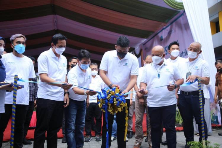 GM PLN UIW dan Walikota Medan Meresmikan SPKLU Pertama di Sumut