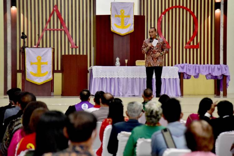 Edy Rahmayadi Hadiri Perayaan Natal PGI Provsu, Ini Pesan Gubsu