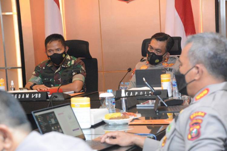 Presiden Jokowi Secara Virtual Memberi Arahan Penanganan Vaksinasi