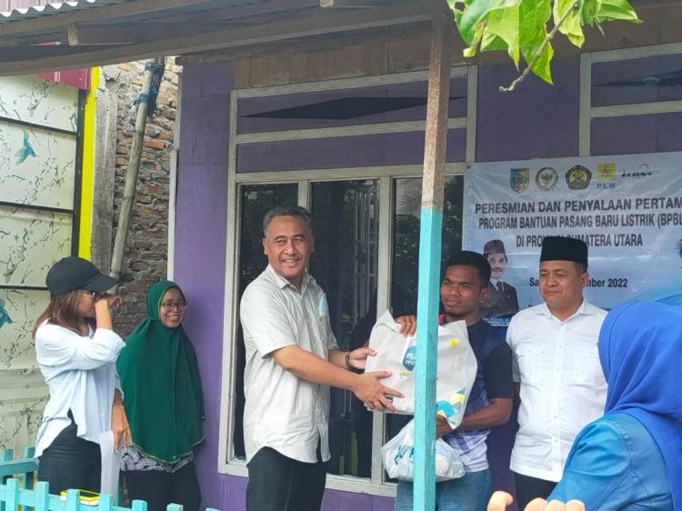 Peresmian Bantuan Pemasangan Baru Listrik untuk 450 Rumah Tangga di Batu Bara