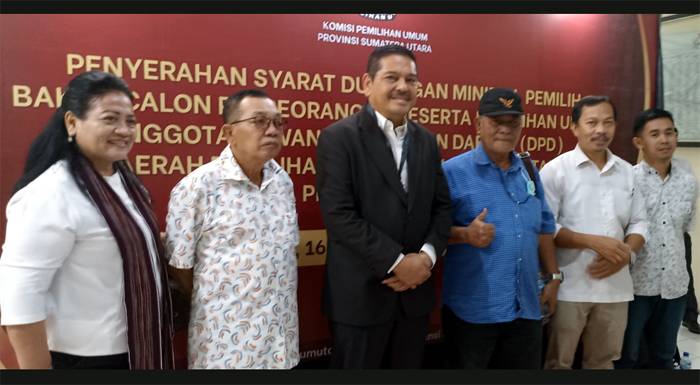 Maju Jadi Bakal Calon DPD RI, Parlindungan Purba Mendaftarkan Diri ke KPU Sumut