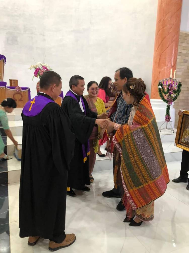 Bupati Humbahas Ibadah Bersama di GKPI Doloksanggul Kota, Bishop GKPI : Kiranya Tuhan Senantiasa Memberikan Kebijaksanaan Kepada Bupati Dosmar
