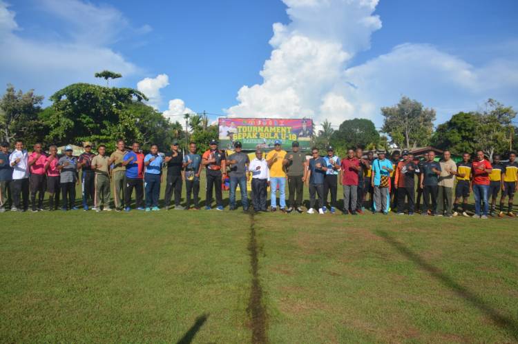 19 Tim Sepak Bola Ikut Turnamen Sepak Bola Danrem Cup U-18 Resmi Di Buka Di Kab. Merauke