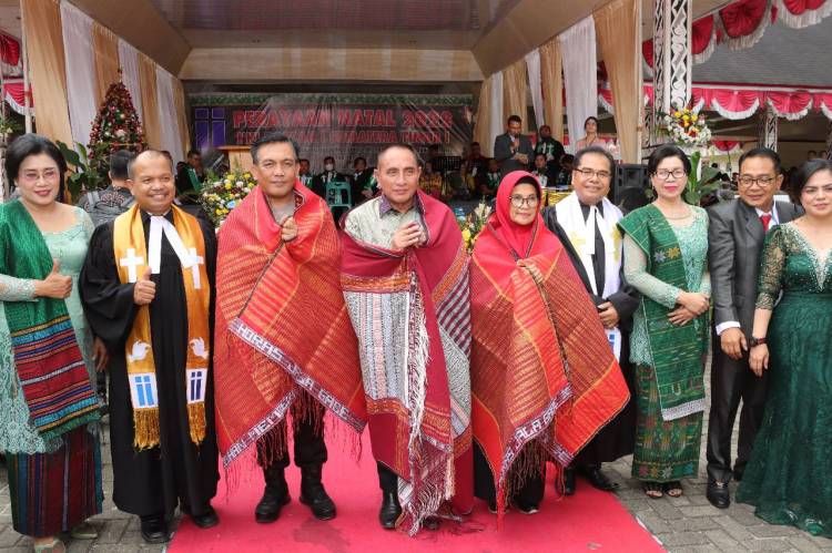 Gubsu, Kapolda Sumut dan Wali Kota Pematang Siantar Hadiri Natal HKI di Lapangan Adam Malik