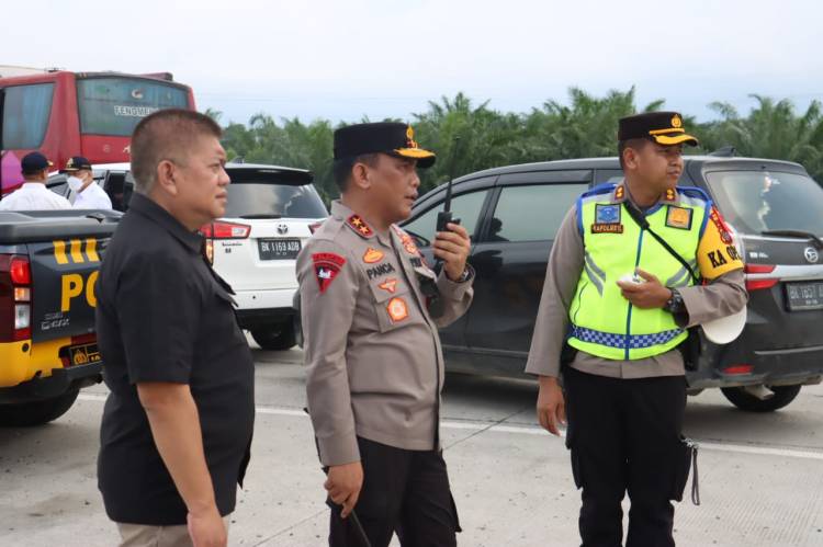 Angkutan Barang Selain sembako Dibatasi aturan waktu operasional selama Nataru 2022