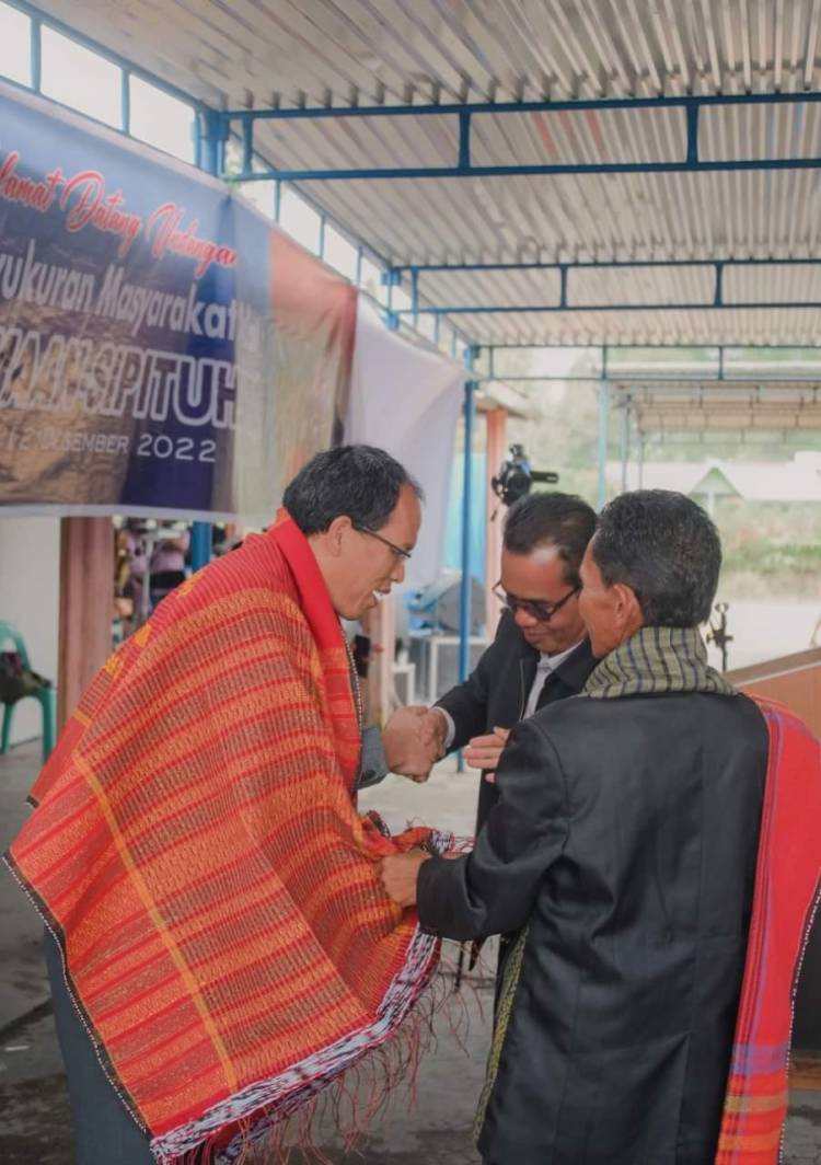 Bupati Humbahas Hadiri Syukuran Masyarakat Adat Pandumaan Sipituhuta Pollung
