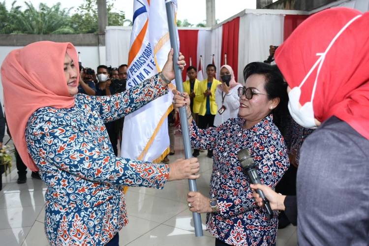 Nawal Lubis Dorong Hadirnya Perpustakaan di Desa