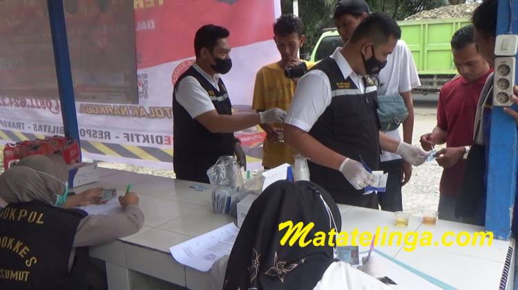 Sat Narkoba Polres Langkat Gelar Tes Urin, Satu Sopir Angkutan Umum Positif Konsumsi Ganja