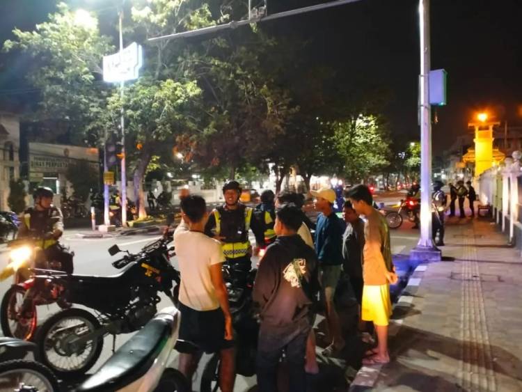 Gelar Patroli di Malam Hari, Salah Satu Upaya Brimob Polda Sumut Antisipasi Gangguan Kamtibmas