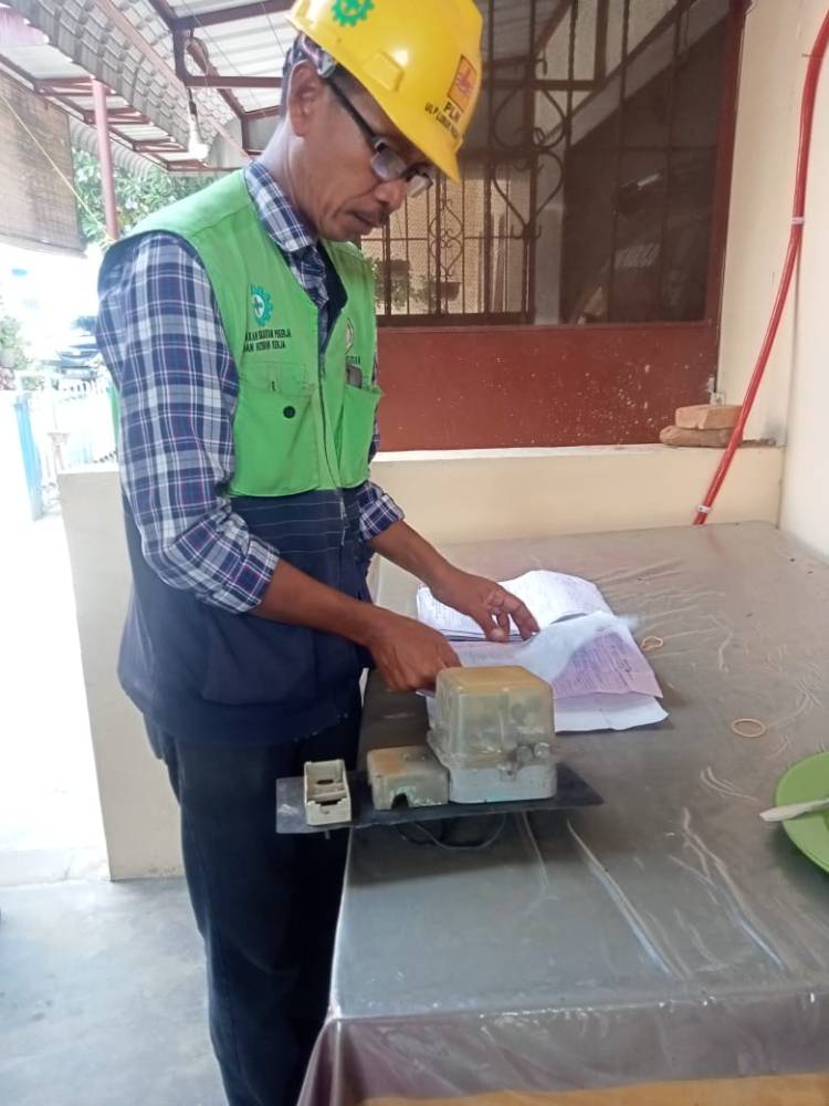 Meteran Buram PLN Rayon Lubuk Pakam "Denda" Pelanggan Jutaan Rupiah