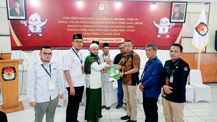 Gema Takbir, Doa dan Sholawat dari Mujahid Al-Washliyah Antarkan Dedi Iskandar Batubara daftar DPD ke KPUD Sumut