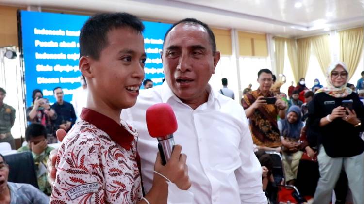 Edy Rahmayadi Meneteskan Air Mata Saat Berkumpul Bersama Disabilitas