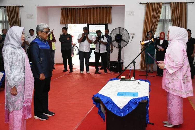 Nawal Lubis Lantik Pengurus PKK dan Dekranasda Kota Pematangsiantar dan Tanjungbalai