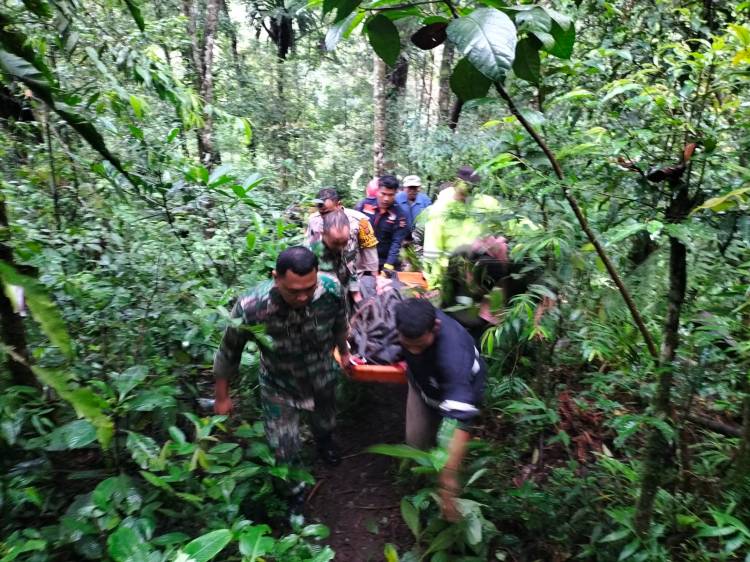 Tertimbun Longsor di Karo,  Korban Truk CPO Berhasil Dievakuasi