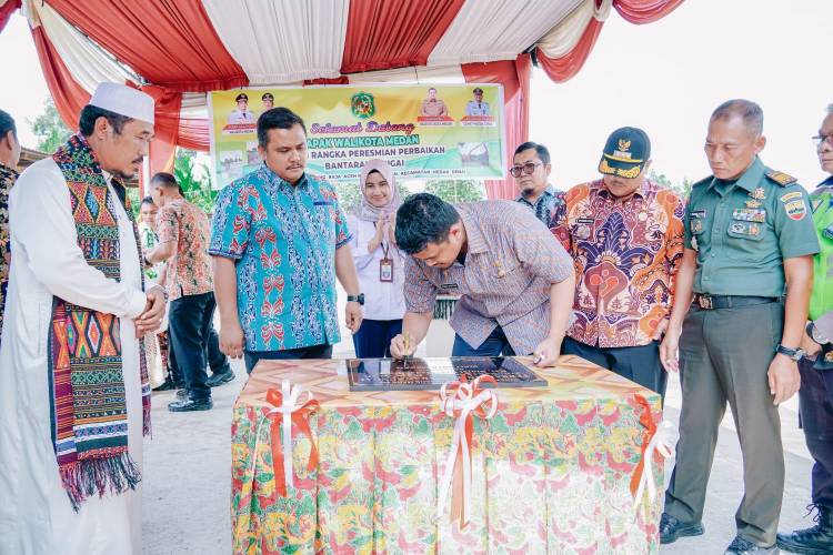 Bobby Nasution Resmikan Perbaikan Bantaran Sungai, Ini Harapan Wali Kota Medan
