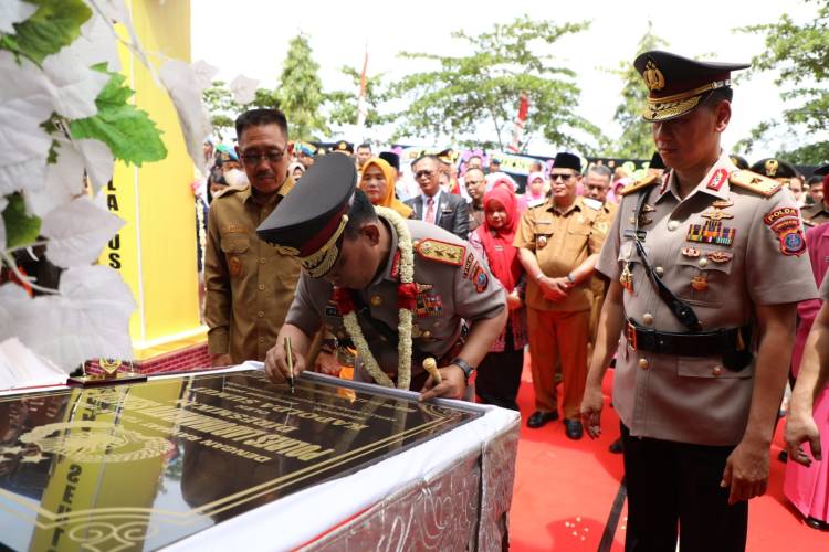 Dekatkan Pelayanan Masyarakat, Kapolda Sumut Resmikan Polres Labuhanbatu Selatan
