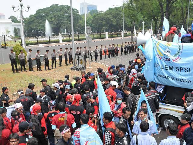 Ribuan Buruh Pelabuhan Tolak Pemerintah Cabut SKB 2 Dirjen dan 1 Deputi