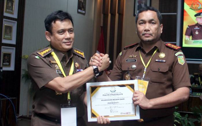 Kejari Dairi Peringkat I Capaian Kinerja Terbaik Bidang Datun Tahun 2022