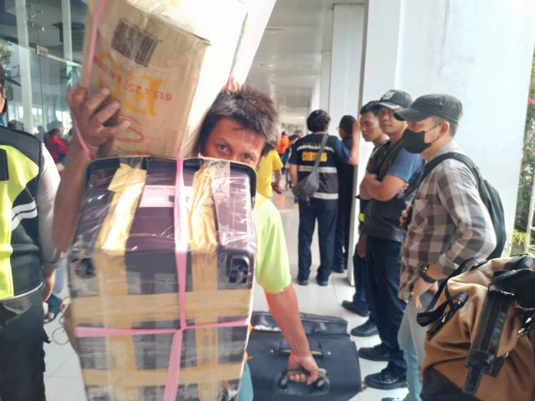 Arus Mudik Terakhir Tahun Baru 2023, KM Kelud Bawa Ribuan Penumpang