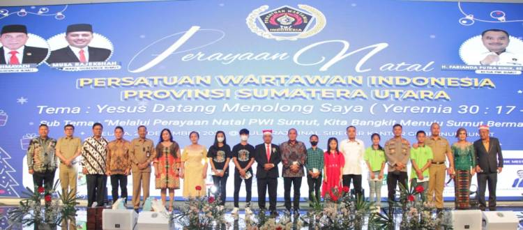 Perayaan Natal Keluarga Besar PWI Sumut Meriah