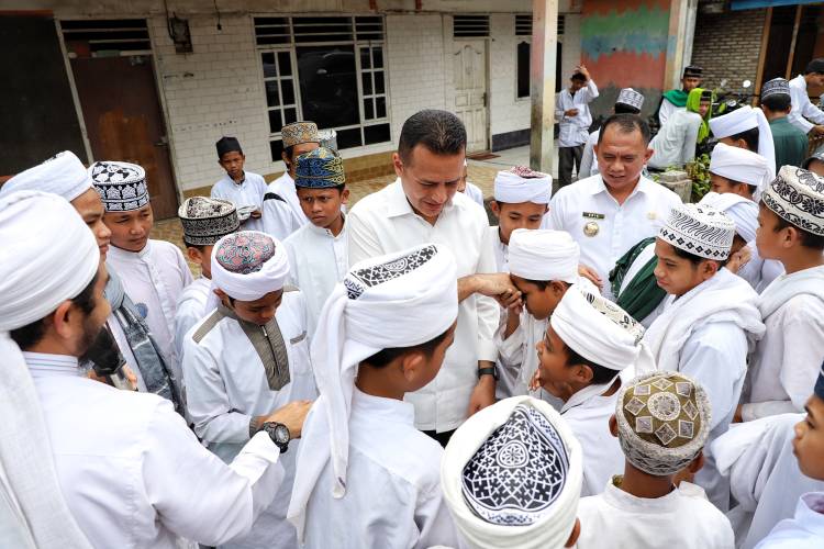 Ijeck Apresiasi Perkembangan Yayasan Pesantren Raudlatul Uluum Hingga Akan Jadi Ma&rsquo;had Aly