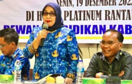 Wakil Bupati Labuhanbatu Buka Seminar Pendidikan Penguatan Komite Sekolah/Madrasah