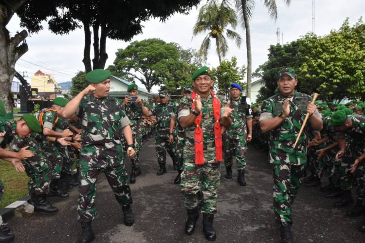 Prajurit Kodim 0212/TS dan Yonif 123/Rajawali Harus Bersyukur