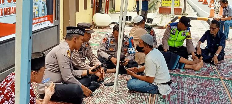 Dekatkan Diri ke Masyarakat,  Polsek Medan Timur Gelar Jumat Curhat