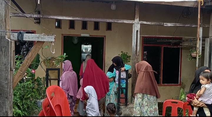 Duel Maut Supir Angkot dan Kernet Truk di Labuhan